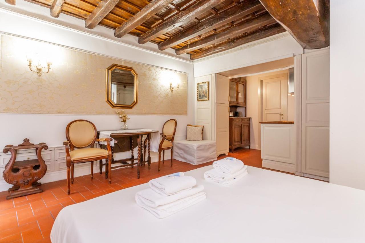 Al Cortile Del Moro Apartment โรม ภายนอก รูปภาพ