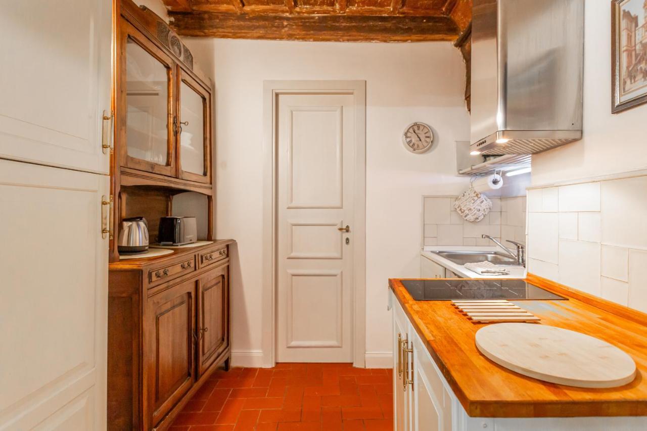 Al Cortile Del Moro Apartment โรม ภายนอก รูปภาพ